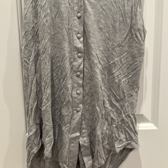 Grey Bebe sleeveless top / blouse - Picture 3 of 5
